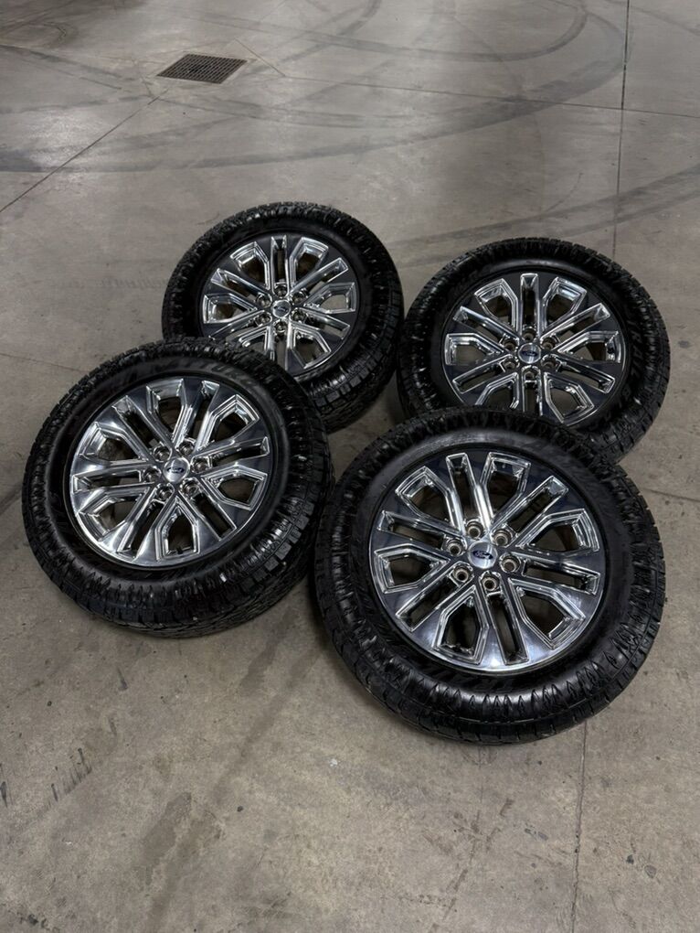LIKE NEW 2025 F150 20in Premium Chromes/ 275/60/20