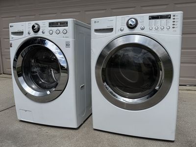 LG Front Loader Washer & Electric Dryer Pair in White