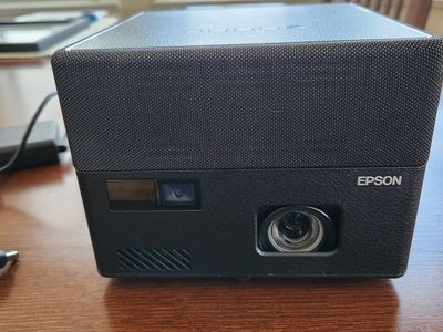 Epson EF-12 LCD projector