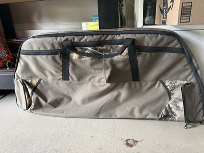 New Tarantula Archery Compound Bow Case Realtree Edge Camo Padded Soft Bag