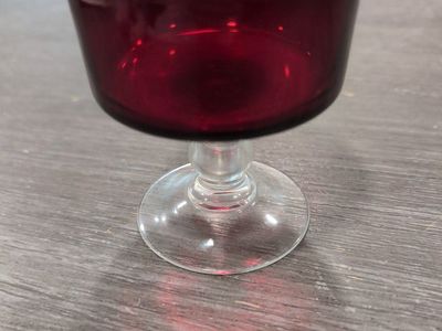 12 Arcoroc France Ruby Red Champagne/Sherbet Cups/Glass