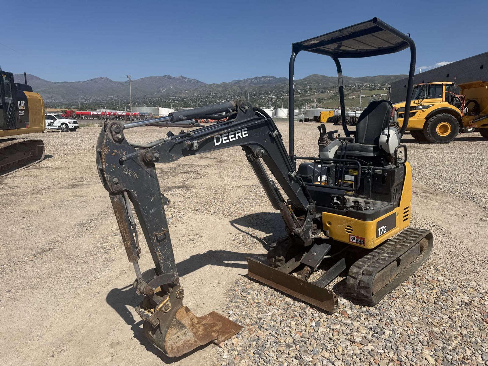 2017 Deere 17G Mini Ex