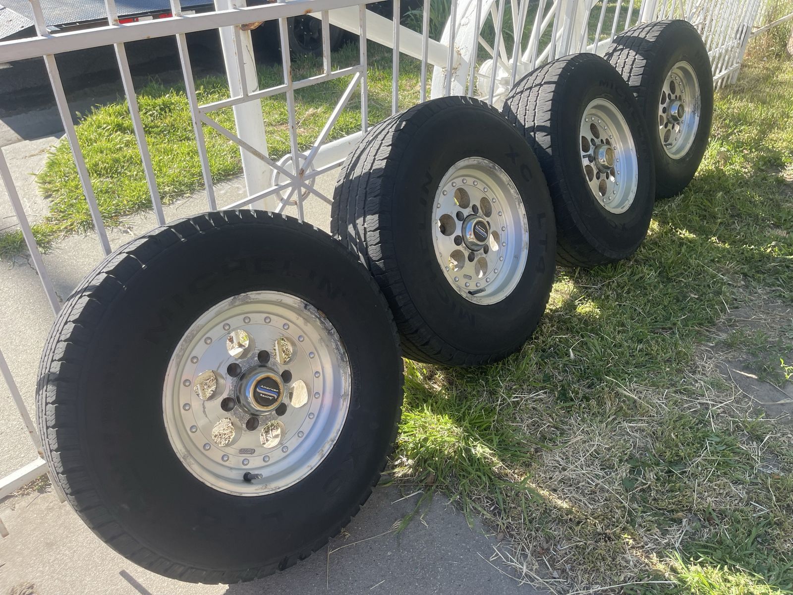 4 Michelin 31x10.50R15 LT Tires American Racing