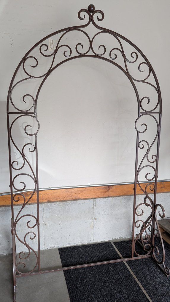 Main image 7