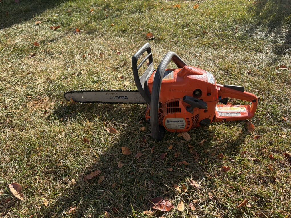 Husqvarna Chainsaw