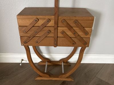 Wood Cantilever Sewing Box