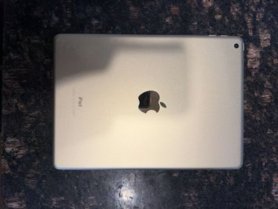 Apple ipad rose gold- trading or selling