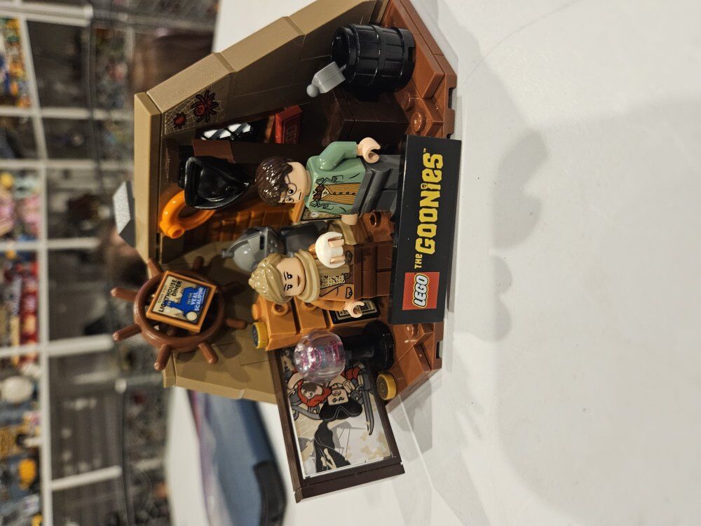 lego The Goonies GWP The Walshes Attic