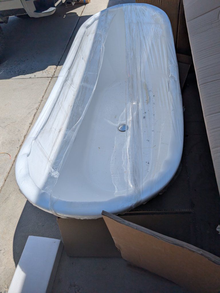 Main image 3