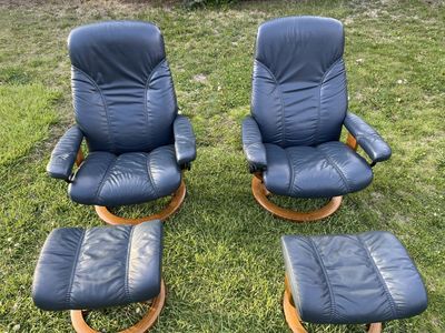 Ekornes chairs and ottomans