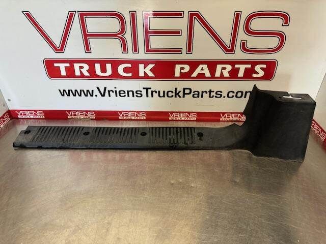 International Right Interior Part