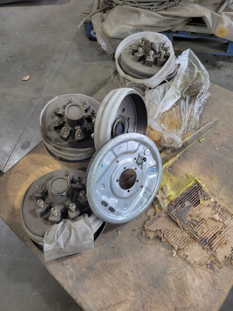 NEW hydraluic trailer brakes for 7k axles