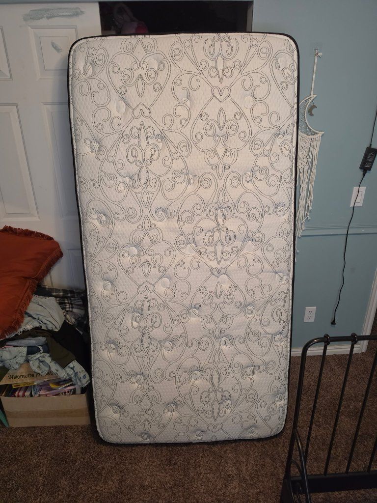twin mattress