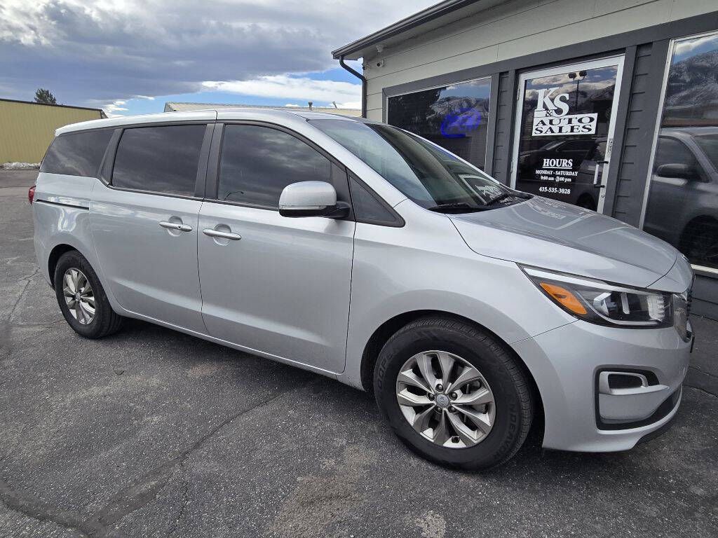 2021 Kia Sedona LX
