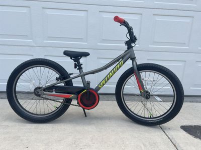 Specialized Riprock Coaster 20" Kids Bike Sterling Grey/Rocket Red