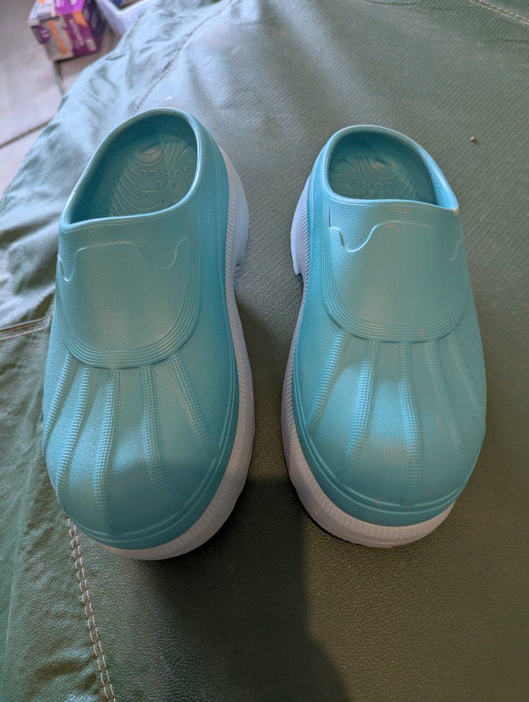 Sorel Clogs (W8)