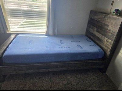 Rustic Twin Wood Panel Bed Frame & Matching Dresser - with matress Great Condition