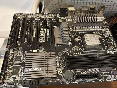 Gigabyte GA-990FXA-UD3 AM3+ Motherboard - Used (Working)