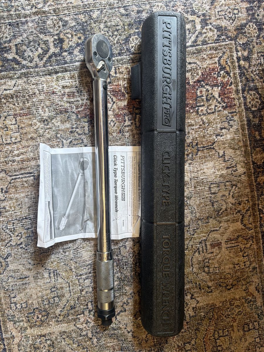 Pittsburgh Pro Click Type Torque Wrench 63882 with Storage Case & Manual