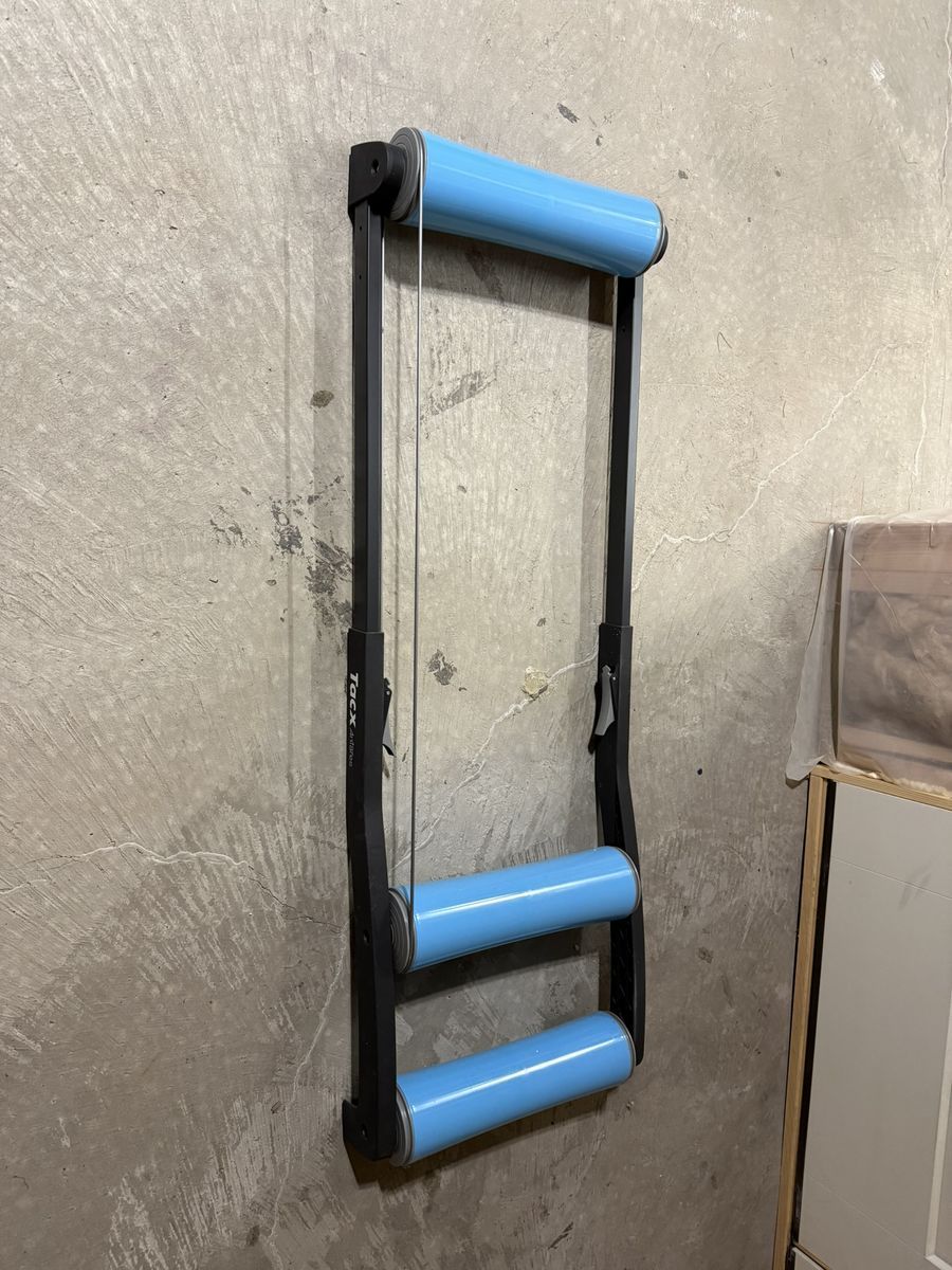 Garmin Antares TacX bike rollers - like new
