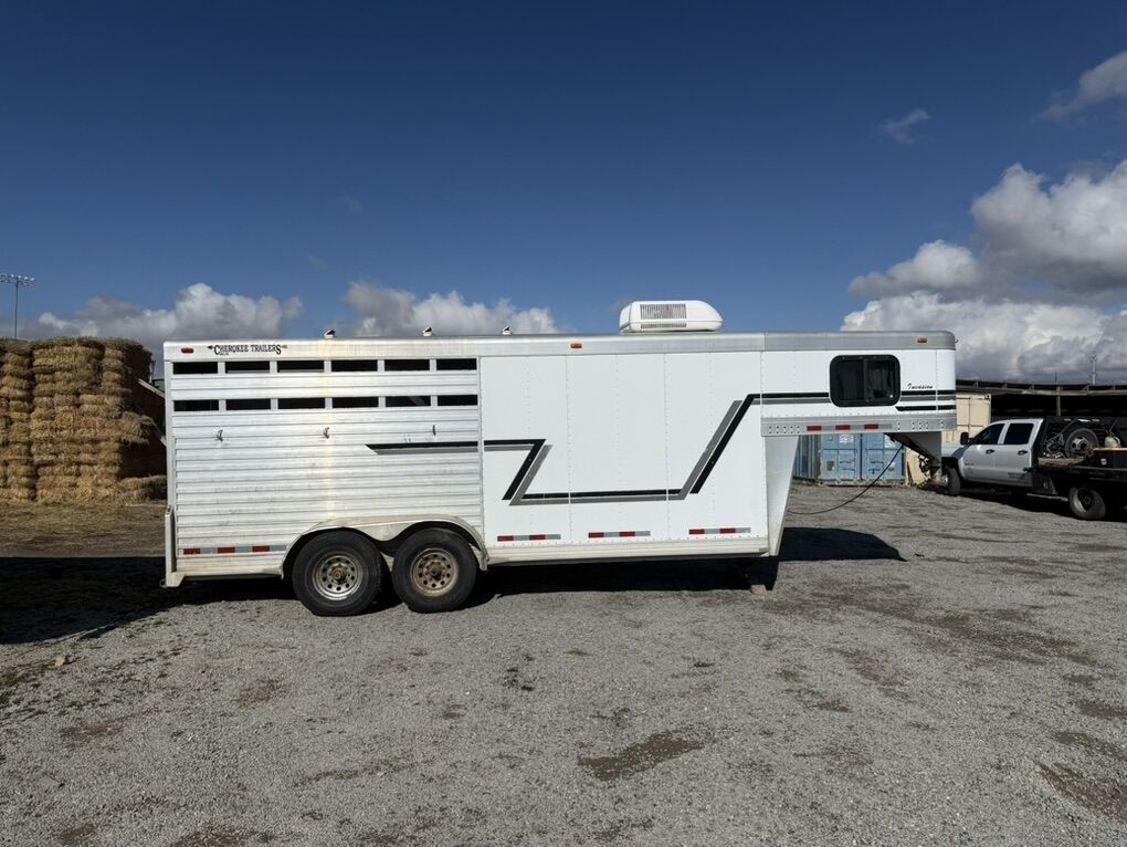 2003 Chreokee aluminum 3 Horse Trailer
