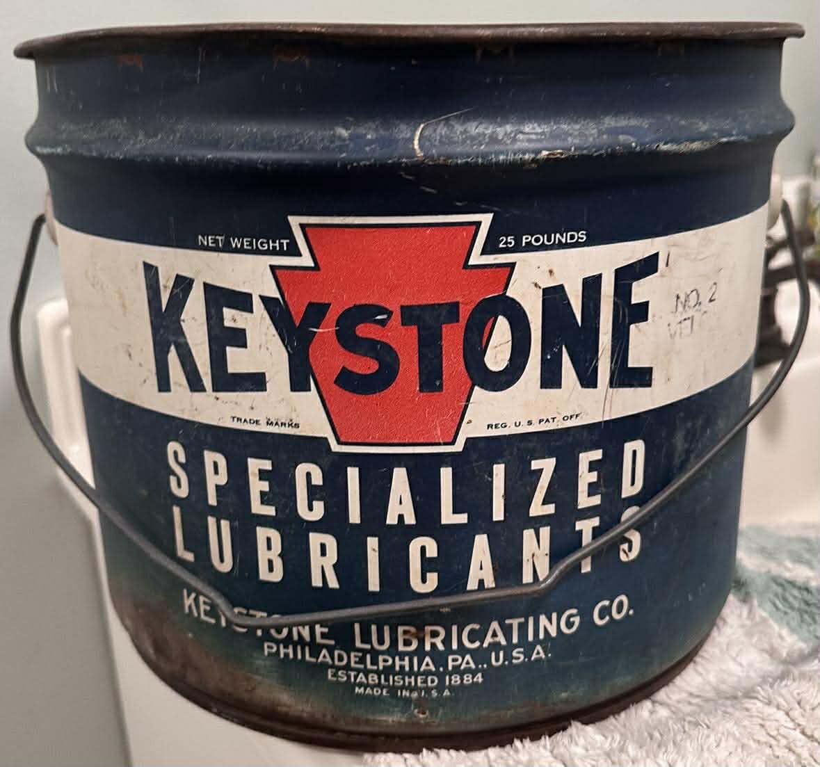 Fantastic Vintage Keystone Specialized Lubricant Oil Can!!