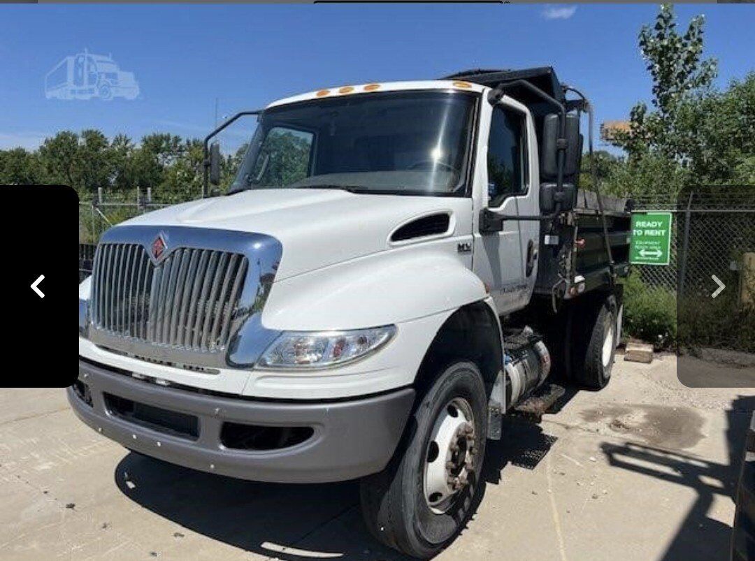 2020 International 5 Yard Dump Truck