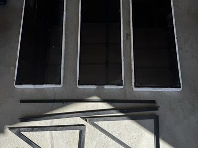 Solar Panels Set with Controller and Mounting Brackets