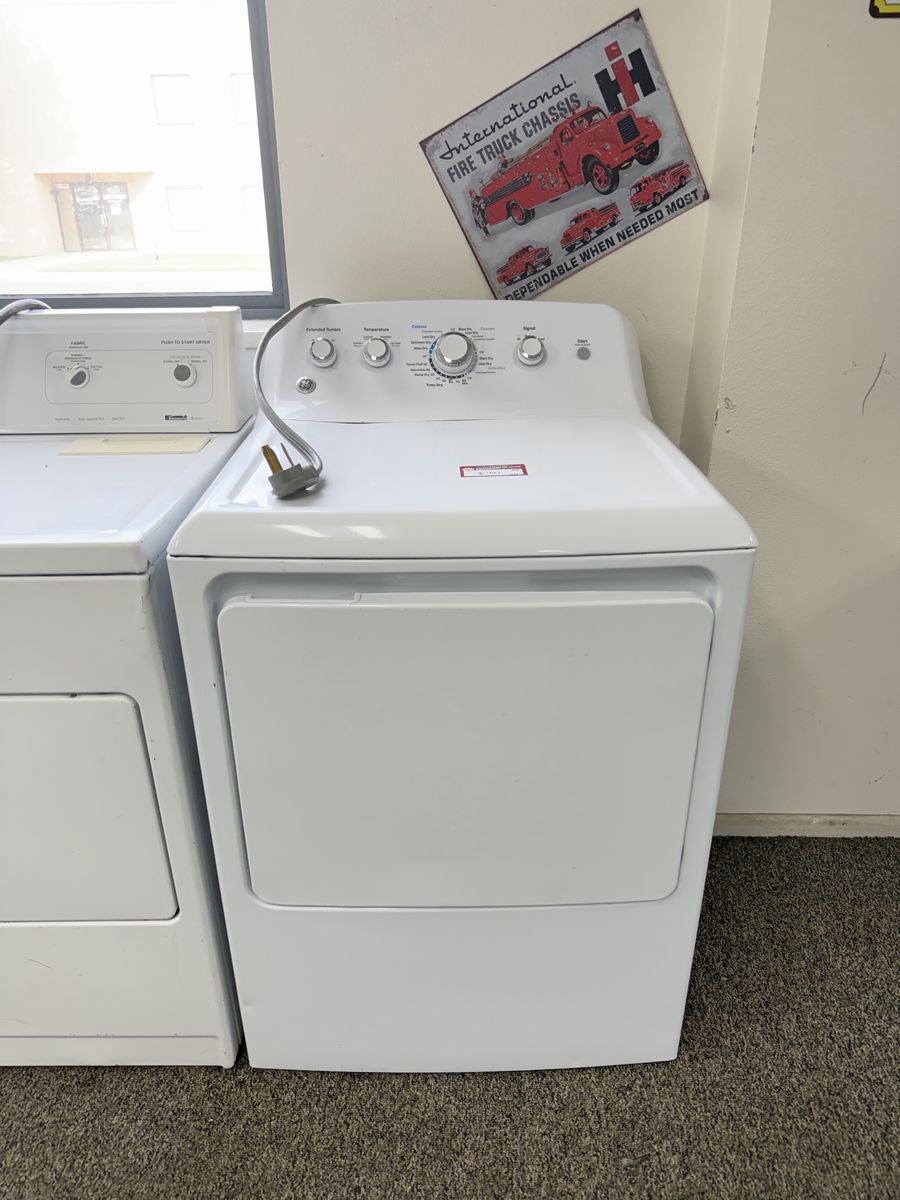 GE White Electric Clothes Dryer with Power Cord