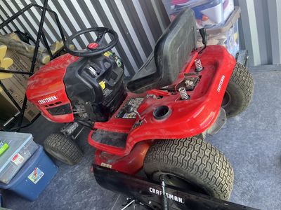 Craftsman riding lawn mower