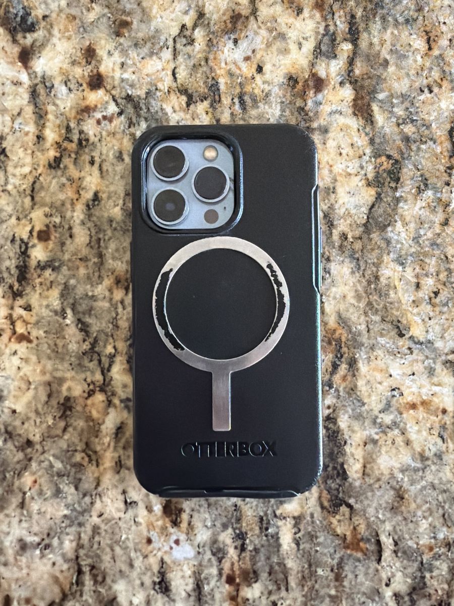 iphone 13 pro with case