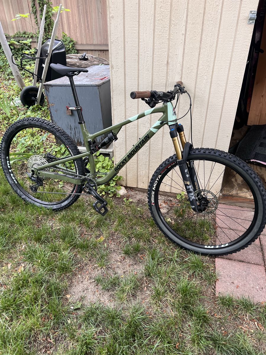 Rocky Mountain Element