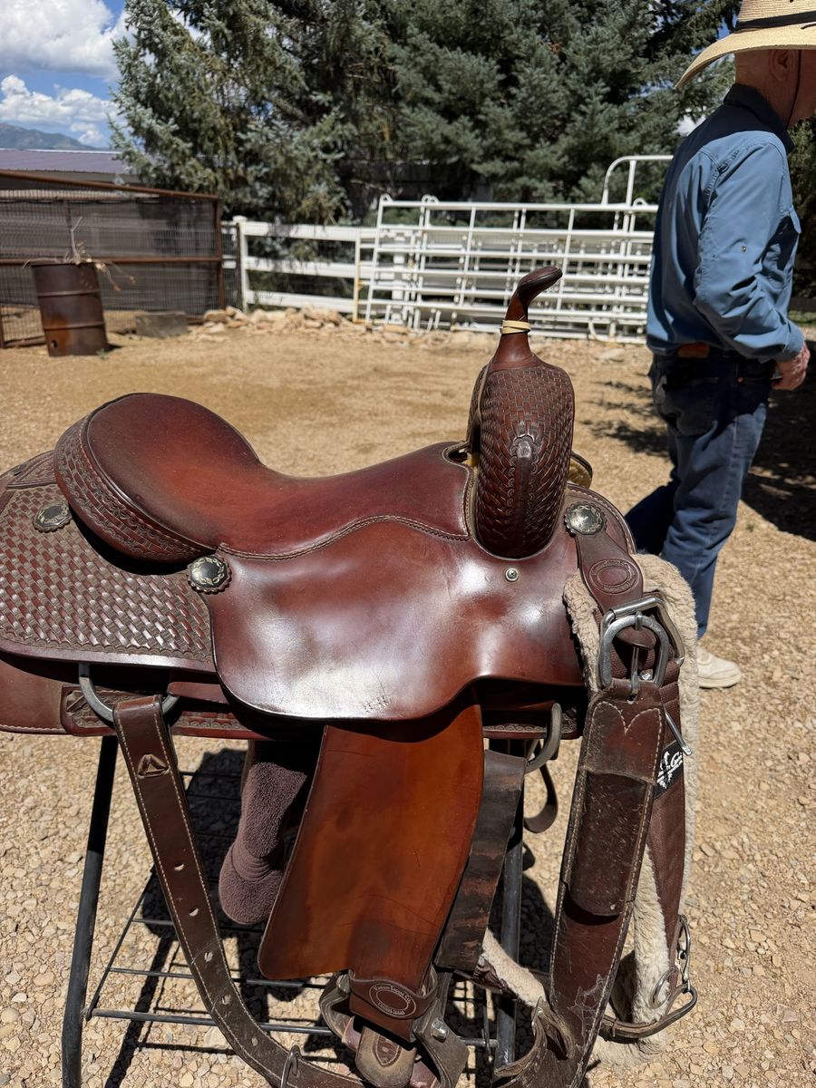 Vinton cutting saddle