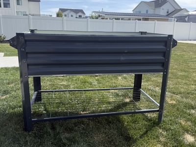 Metal raised garden boxes