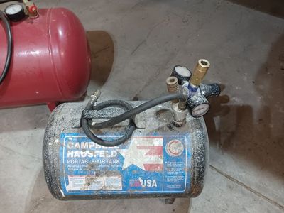 Auxiliary air tank