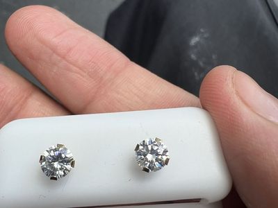 14K Gold Solitaire Stud Earrings