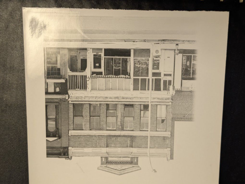 Main image 18