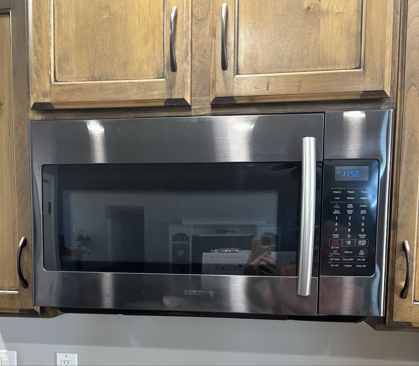 Samsung 1.7 KW under counter microwave