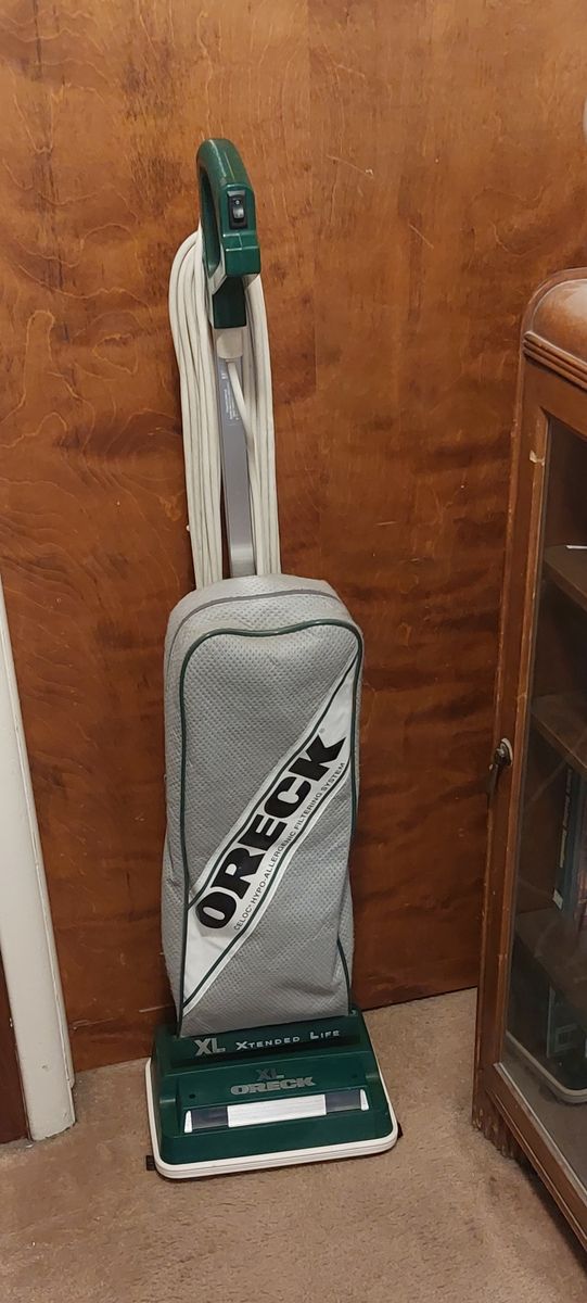 Oreck XL Vacuum Cleaner Green