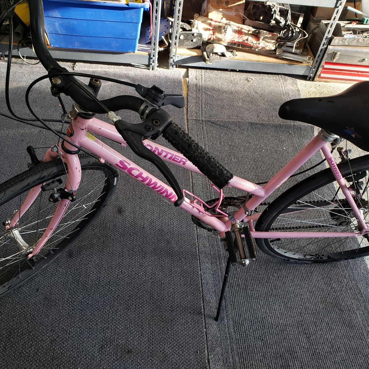 Schwinn girls 26 " girls bike