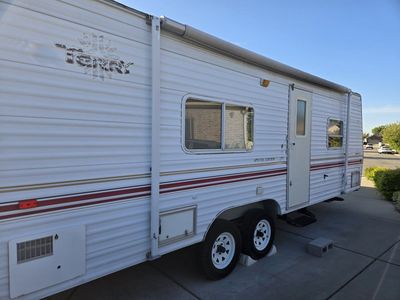 2000 Terry Trailer