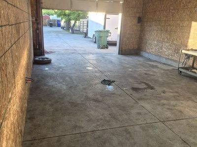 shop space for lease.