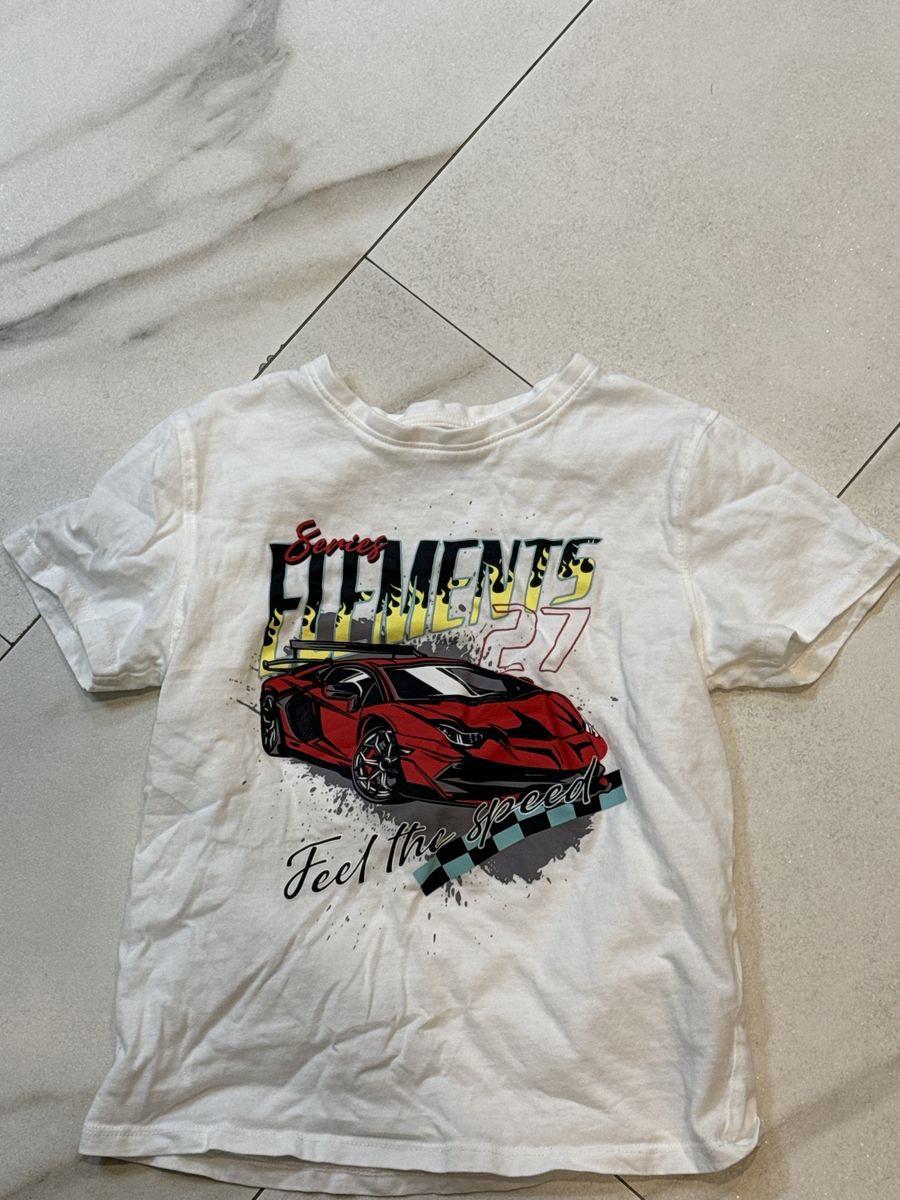 Primark size 6-7 graphic T-shirt