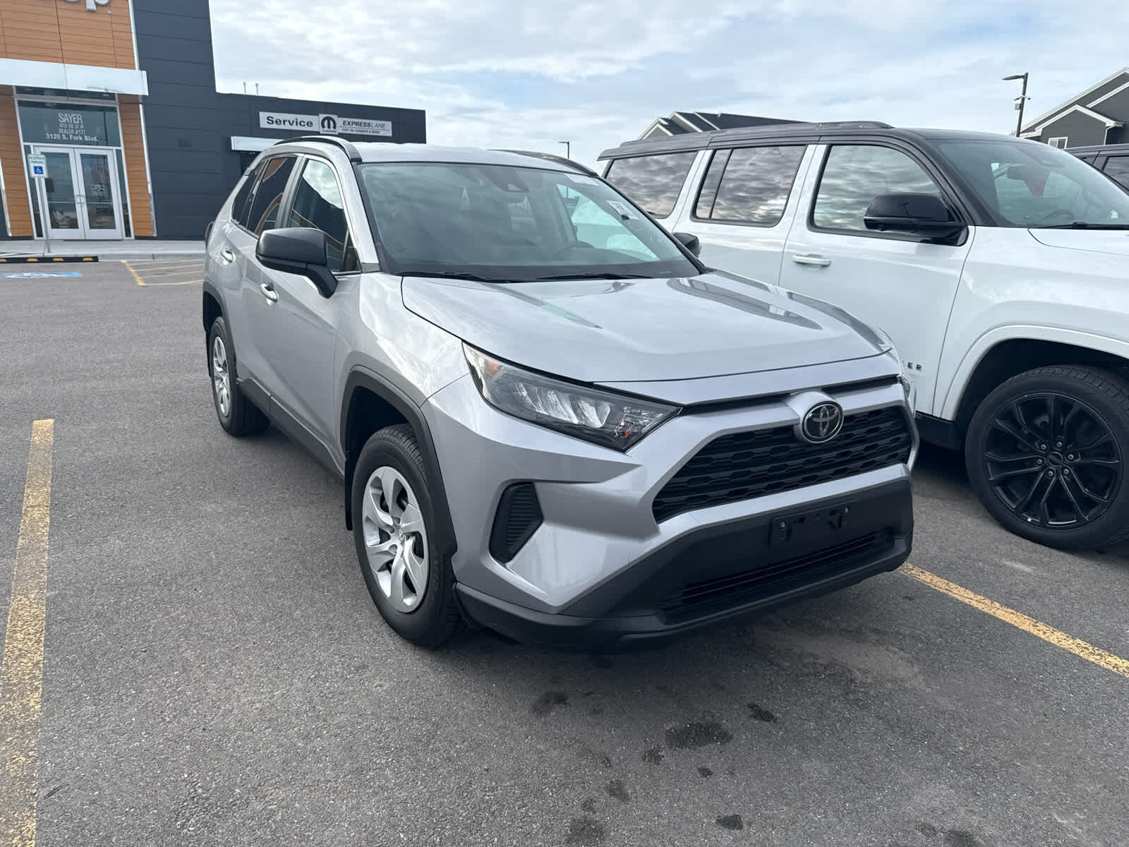 2020 Toyota RAV4 LE