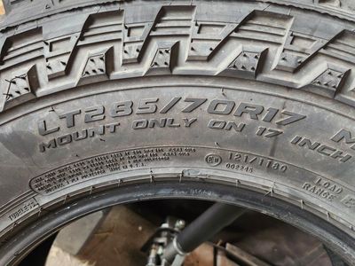 285/70r17 tires