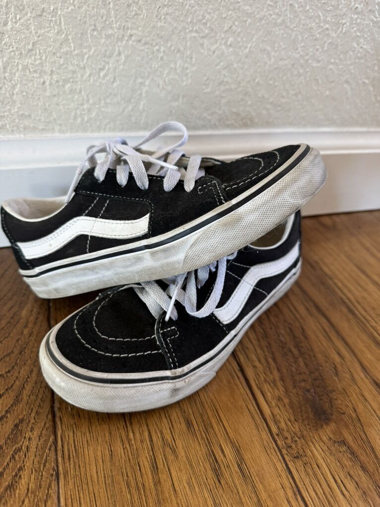 Vans boys shoes Size 3.5