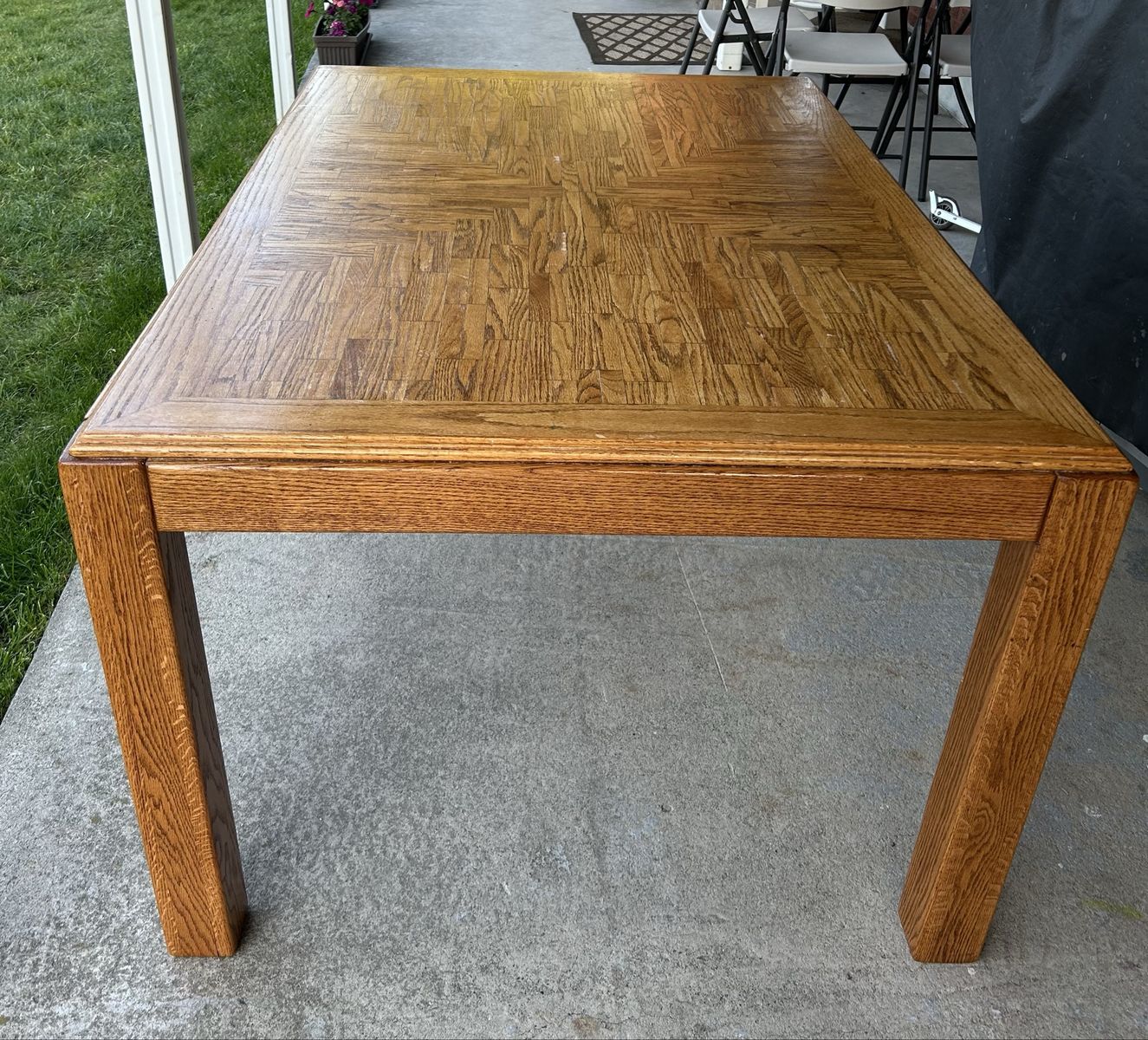 Solid Oak Dining Table – Sturdy, Good Condition – 59” x 41”