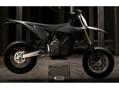 2026 Stark Future SUPERMOTO 80 HP MED REAR FOOT