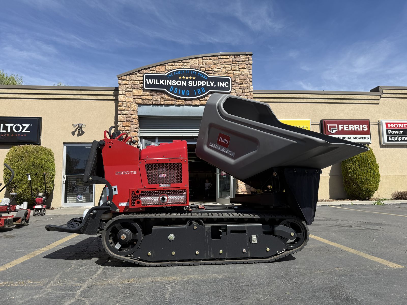 Toro Tracked Swivel Ultra Buggy® 2500-TS (WAY BETTER than a wheelbarrow!)