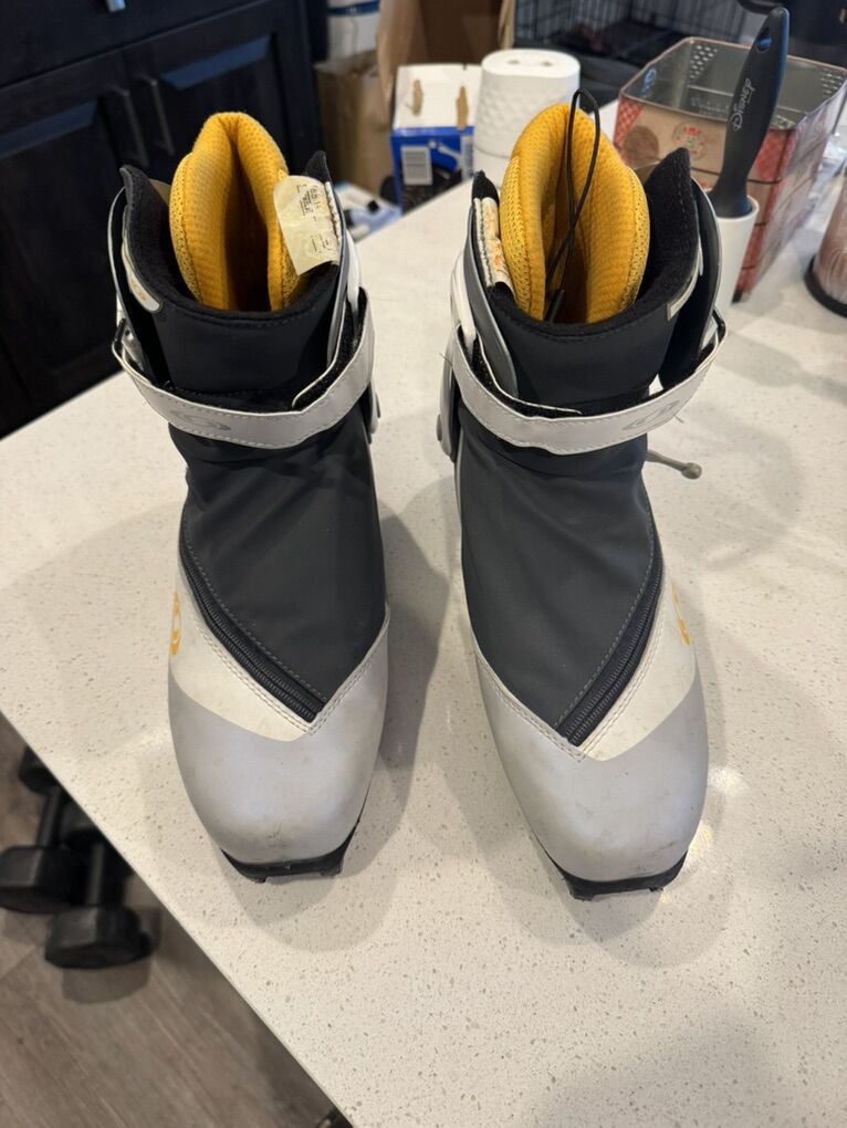 Salomon RS9 SNS Pilots